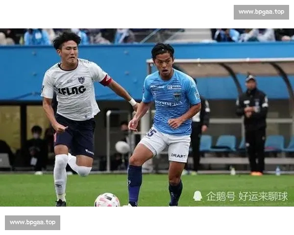 高清流畅足球赛事直播APP下载畅享实时精彩对决全程不漏每一球 - 副本 (26) - 副本 - 副本 - 副本